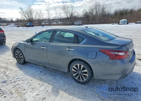2018 Nissan Altima 2.5 z USA, uszkodzony, nr VIN 1N4AL3APXJC125943